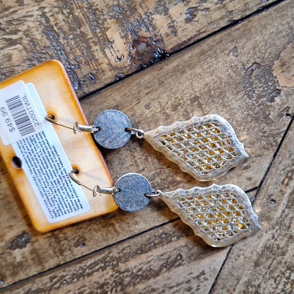 Keep It Gypsy Earings - Picture 3 of 3